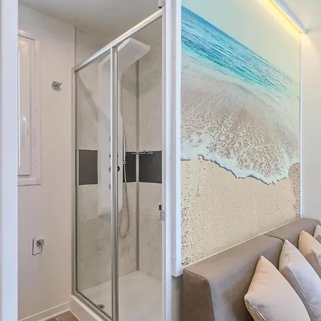 3 Bedroom Beautiful Stacaravan In Vabriga Kemping Poreč