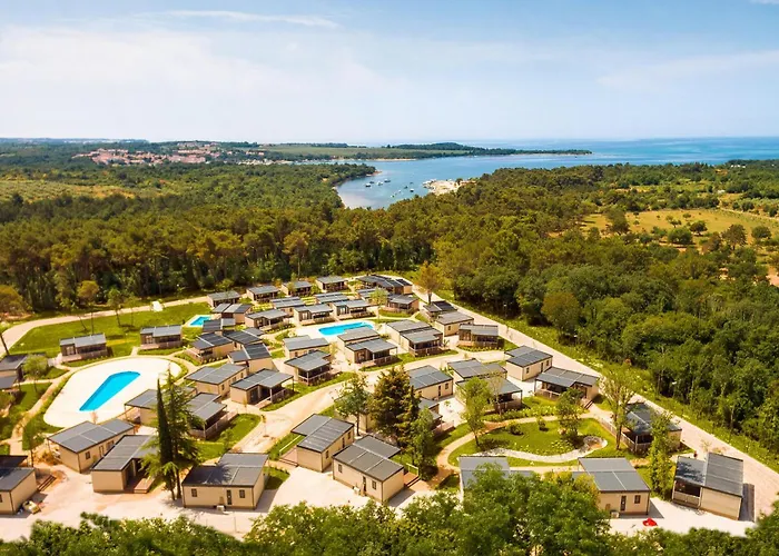 Camping 3 Bedroom Beautiful Stacaravan In Vabriga 5*