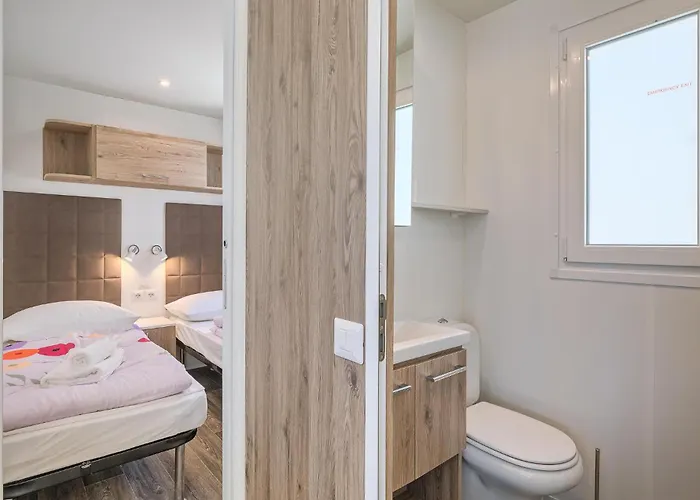 3 Bedroom Beautiful Stacaravan In Vabriga Kamp alanı